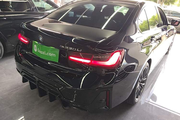 Used BMW 3 Series 2024 330Li M Sport Night Edition Package Rear Right 45 Deg