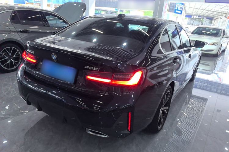 Used BMW 3 Series 2024 325i M Sport Package Rear Right 45 Deg