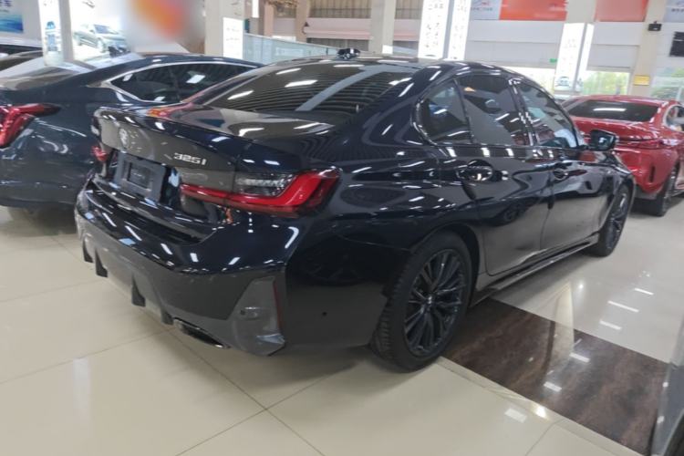 Used BMW 3 Series 2024 325i M Sport Night Edition Package Rear Right 45 Deg