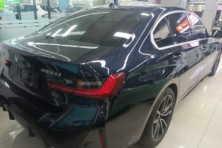 Used BMW 3 Series 2024 325Li M Sport Package Rear Right 45 Deg