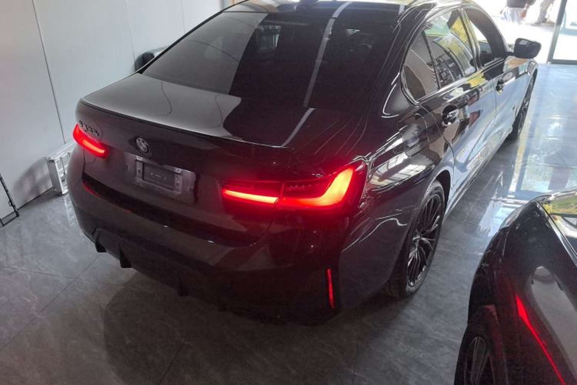 Used BMW 3 Series 2024 325Li M Sport Night Edition Package Rear Right 45 Deg