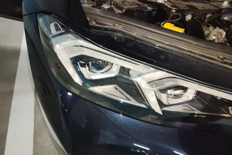 Used BMW 3 Series 2024 325i M Sport Night Edition Package Right Front Headlight