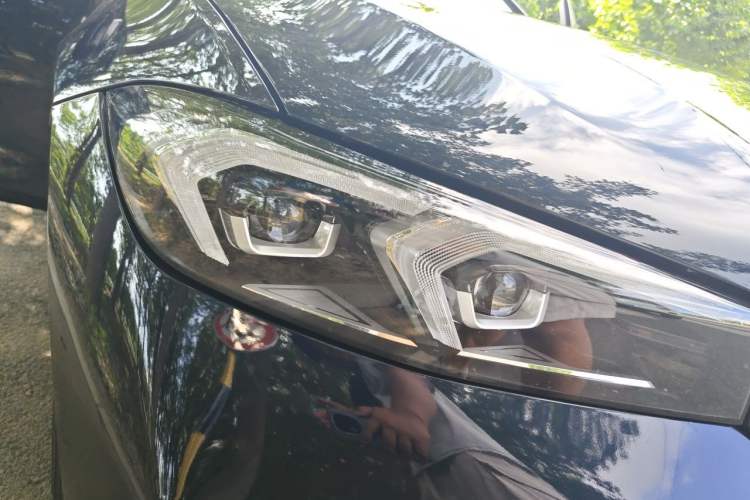 Used BMW 3 Series 2024 325i M Sport Package Right Front Headlight