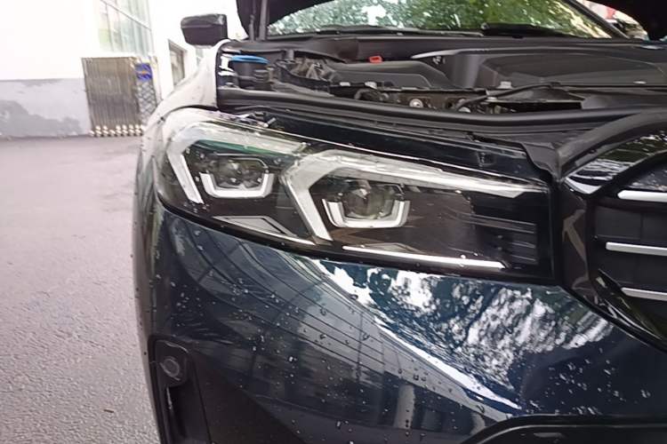 Used BMW 3 Series 2024 325i M Sport Night Edition Package Right Front Headlight