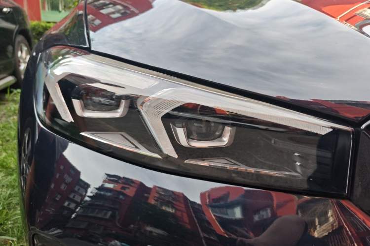 Used BMW 3 Series 2024 325Li M Sport Night Edition Package Right Front Headlight