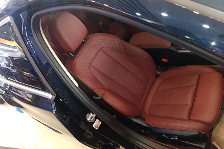 Used BMW 3 Series 2024 325Li M Sport Package Right Front Seat