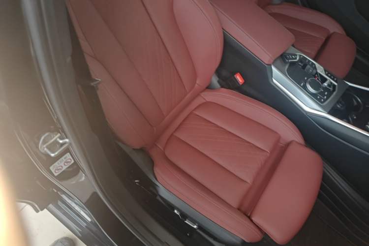 Used BMW 3 Series 2024 330i M Sport Night Edition Package Right Front Seat