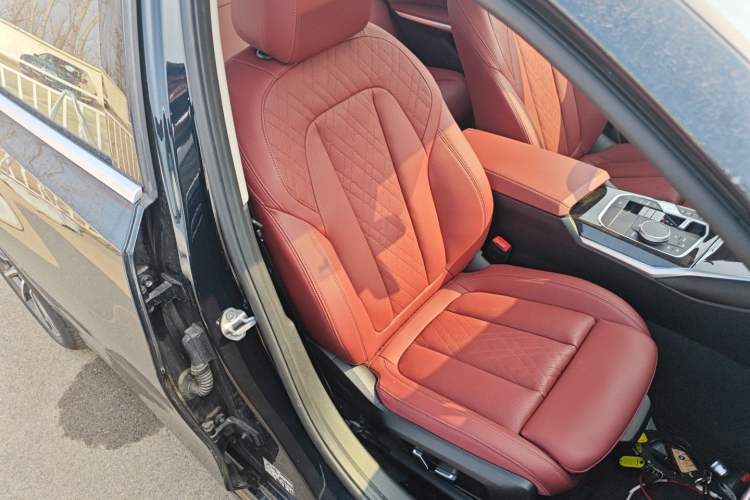 Used BMW 3 Series 2024 325Li M Sport Package Right Front Seat