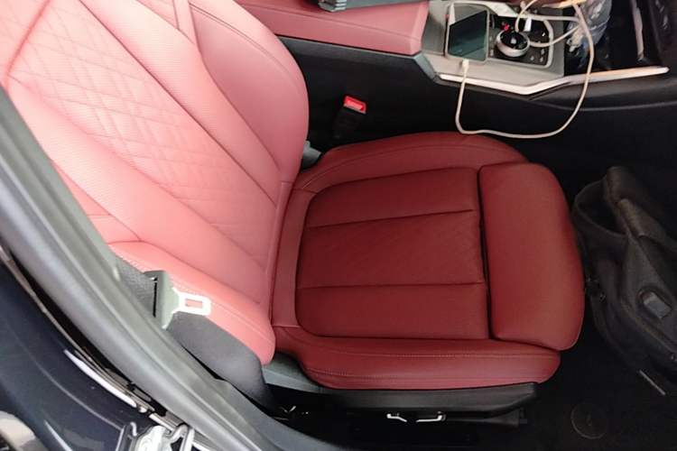 Used BMW 3 Series 2024 330Li M Sport Night Edition Package Right Front Seat