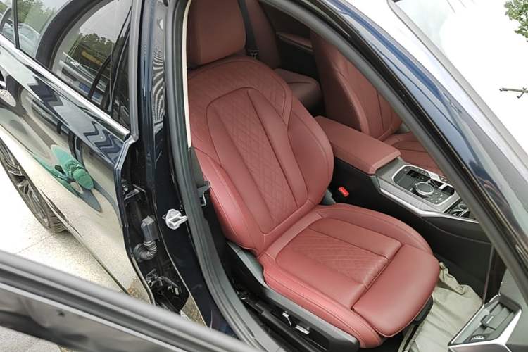 Used BMW 3 Series 2024 325Li M Sport Night Edition Package Right Front Seat