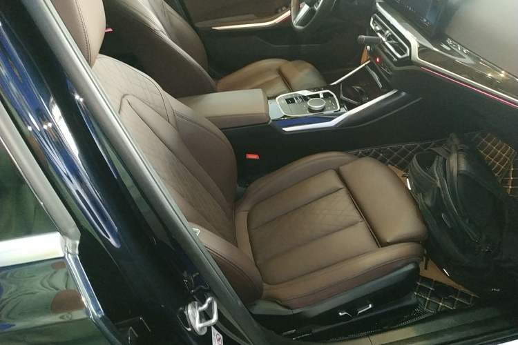Used BMW 3 Series 2024 325Li M Sport Package Right Front Seat