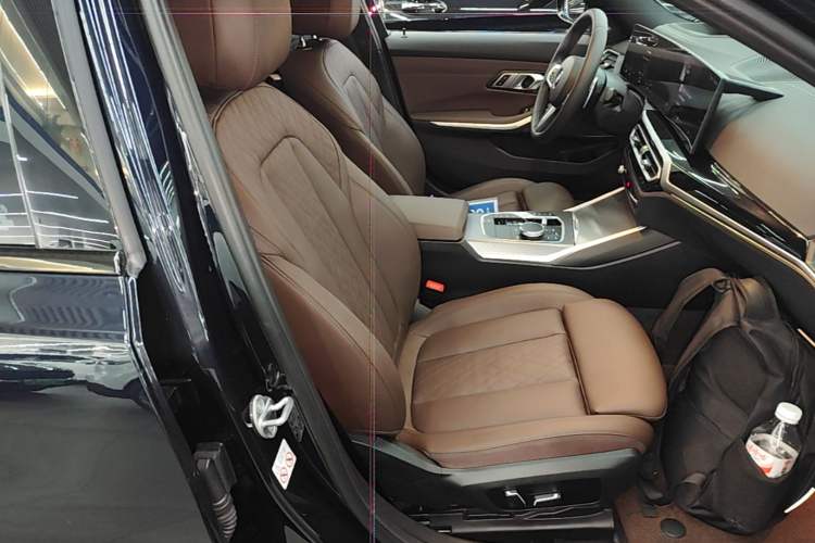 Used BMW 3 Series 2024 330i M Sport Night Edition Package Right Front Seat