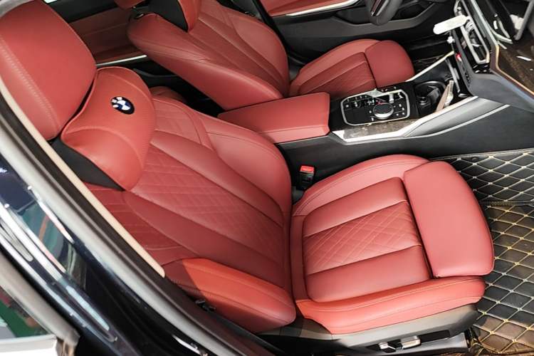 Used BMW 3 Series 2024 325Li M Sport Package Right Front Seat