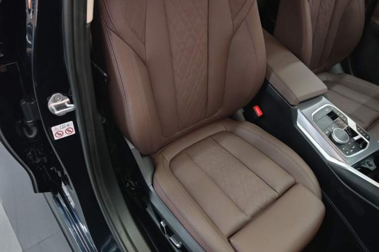 Used BMW 3 Series 2024 325Li M Sport Night Edition Package Right Front Seat