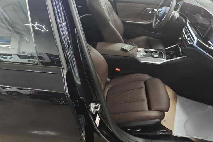 Used BMW 3 Series 2024 325Li M Sport Night Edition Package Right Front Seat