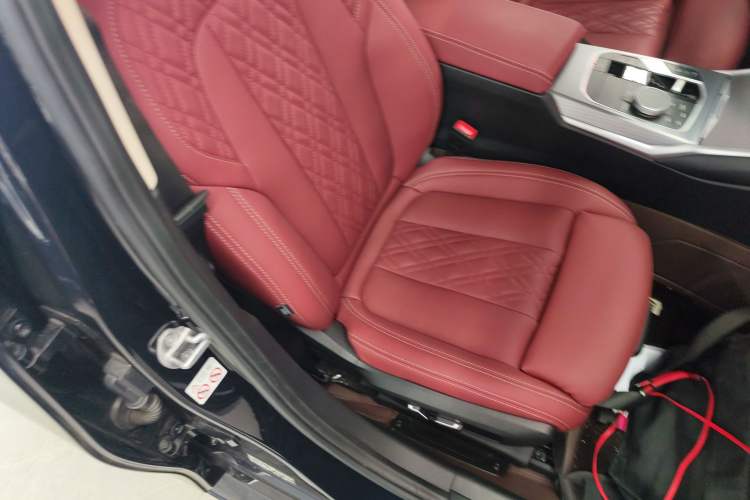 Used BMW 3 Series 2024 325Li M Sport Night Edition Package Right Front Seat