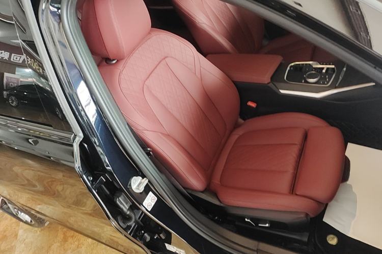 Used BMW 3 Series 2024 330Li M Sport Night Edition Package Right Front Seat
