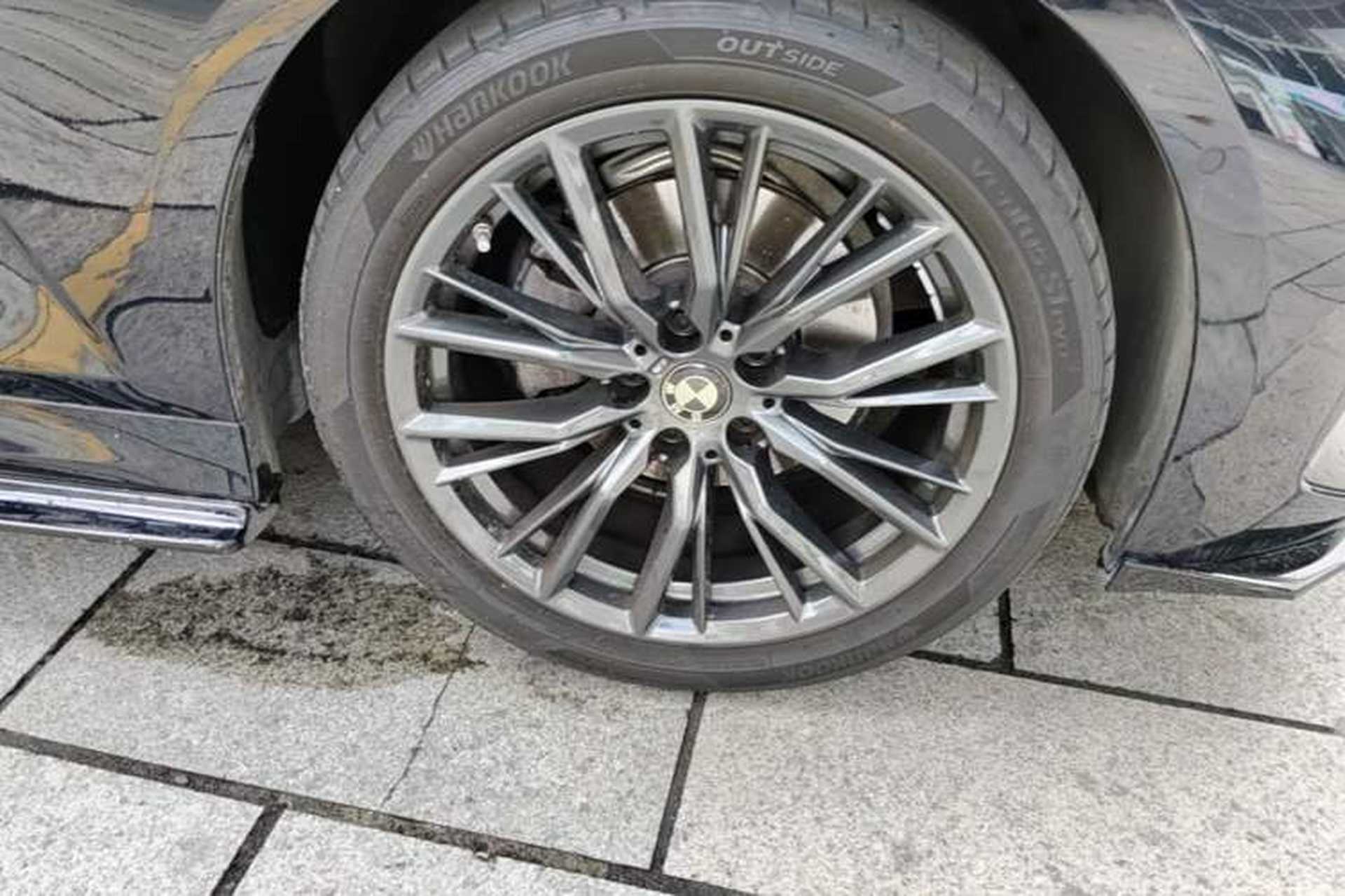 Used BMW 3 Series 2024 325Li M Sport Night Edition Package Right Front Wheel Hub