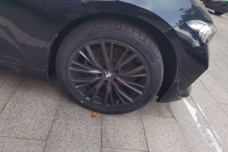 Used BMW 3 Series 2024 325Li M Sport Night Edition Package Right Front Wheel Hub