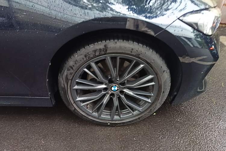 Used BMW 3 Series 2024 325i M Sport Night Edition Package Right Front Wheel Hub