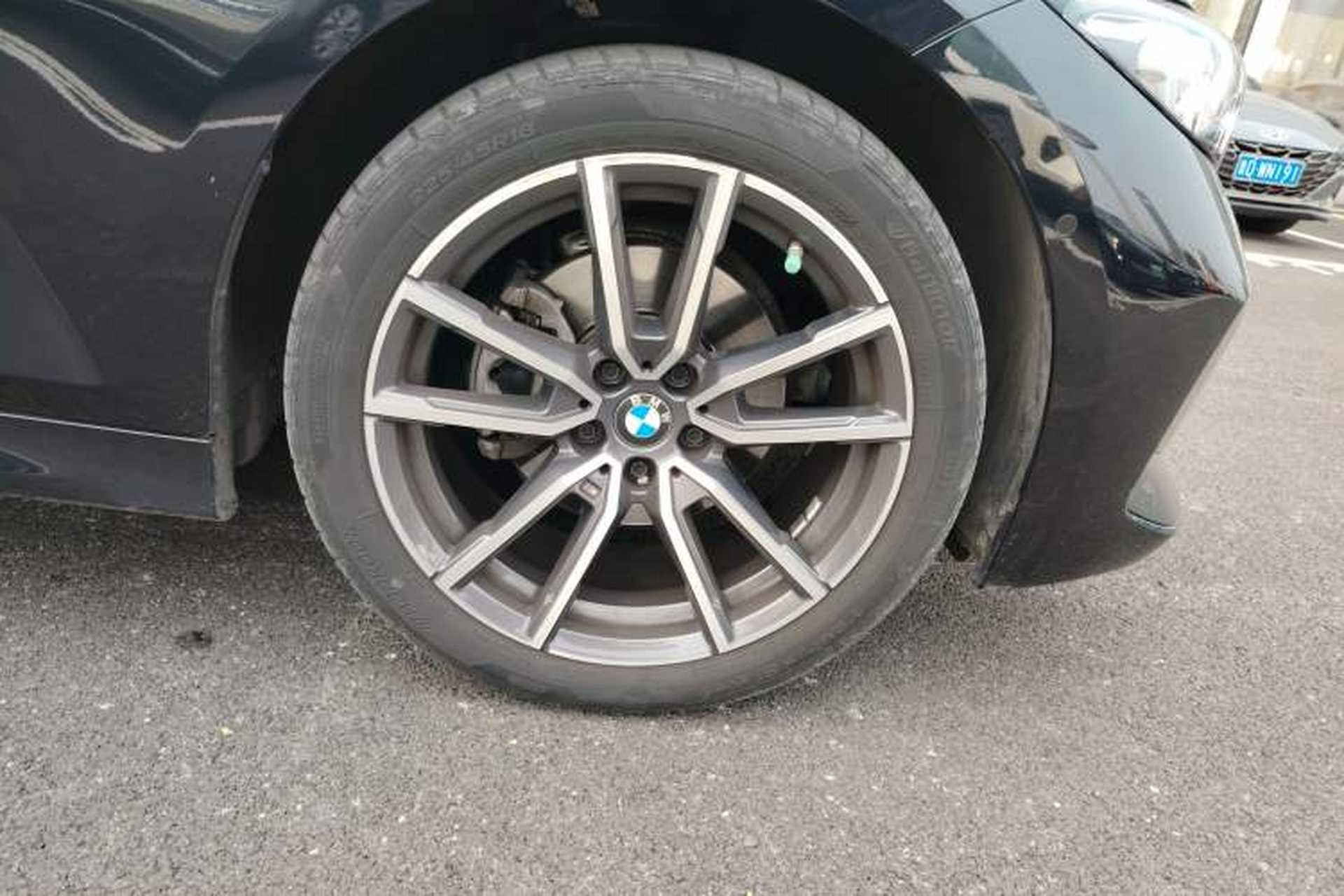 Used BMW 3 Series 2024 325Li M Sport Package Right Front Wheel Hub