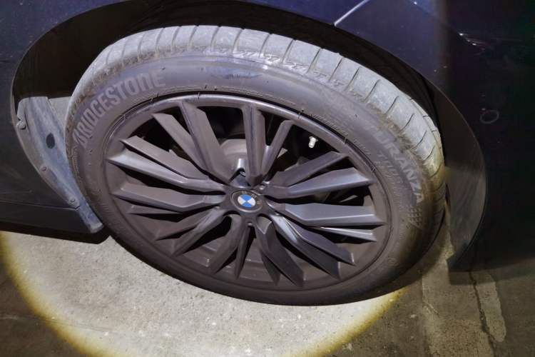 Used BMW 3 Series 2024 325Li M Sport Night Edition Package Right Front Wheel Hub