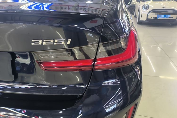 Used BMW 3 Series 2024 325i M Sport Night Edition Package Right Rear Taillight