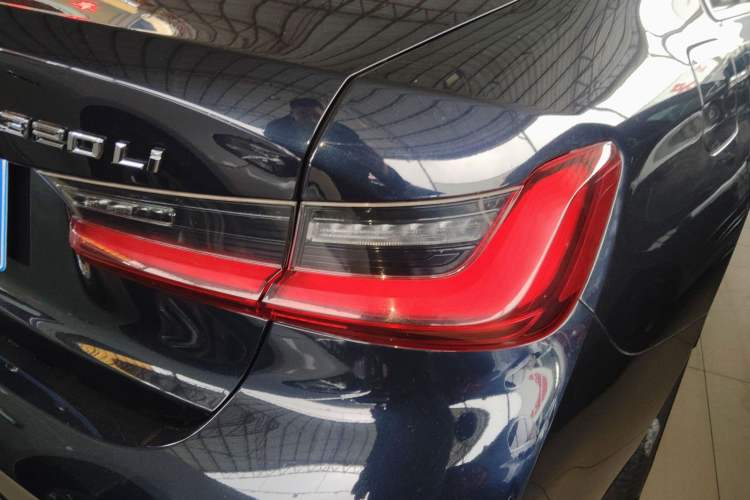 Used BMW 3 Series 2024 320Li M Sport Package Right Rear Taillight