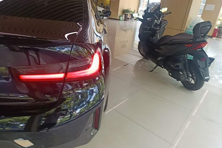 Used BMW 3 Series 2024 325Li M Sport Night Edition Package Right Rear Taillight