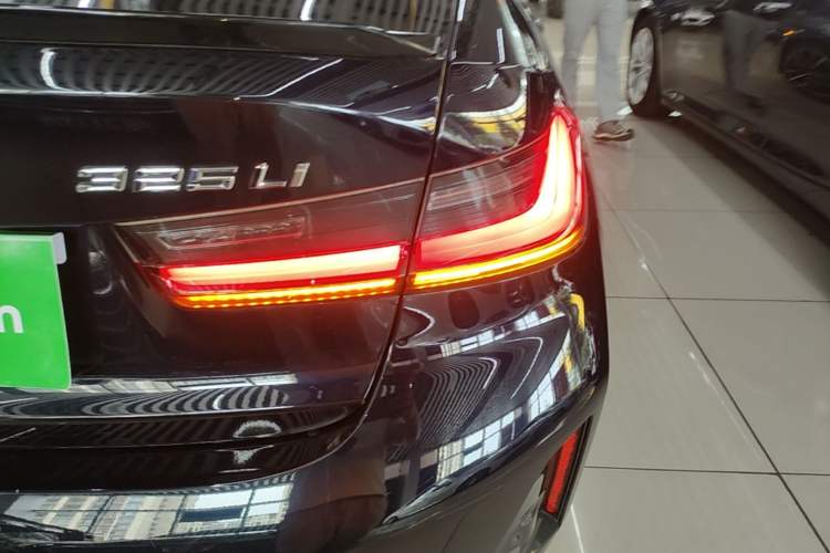 Used BMW 3 Series 2024 325Li M Sport Package Right Rear Taillight