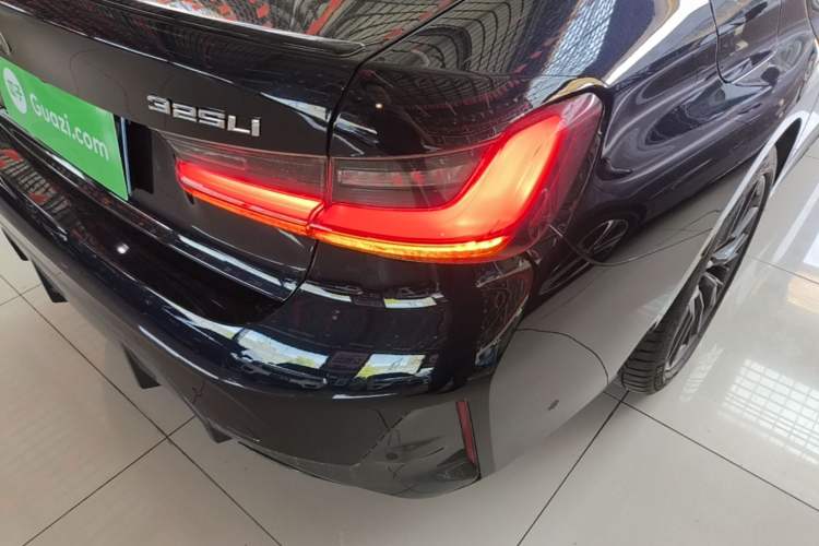 Used BMW 3 Series 2024 325Li M Sport Night Edition Package Right Rear Taillight