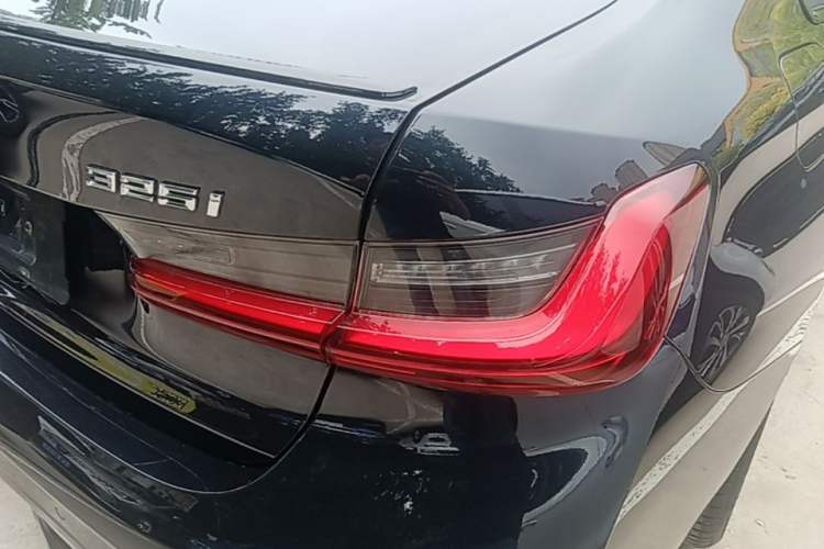 Used BMW 3 Series 2024 325i M Sport Night Edition Package Right Rear Taillight