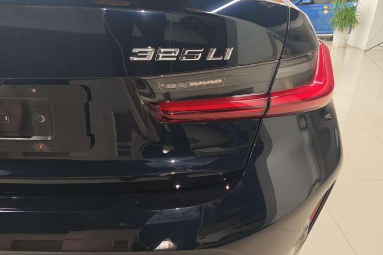 Used BMW 3 Series 2024 325Li M Sport Package Right Rear Taillight