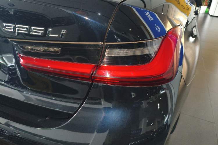 Used BMW 3 Series 2024 325Li M Sport Package Right Rear Taillight