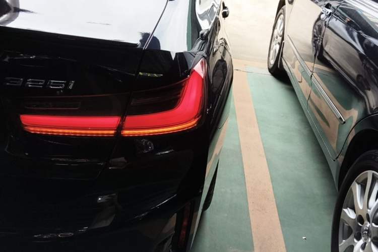 Used BMW 3 Series 2024 325i M Sport Night Edition Package Right Rear Taillight