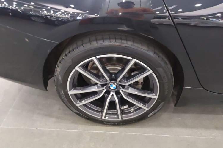Used BMW 3 Series 2024 325Li M Sport Package Right Rear Wheel Hub