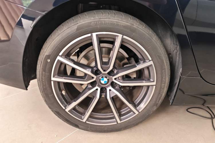Used BMW 3 Series 2024 325Li M Sport Package Right Rear Wheel Hub