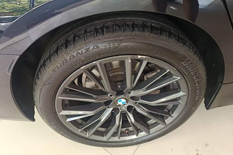 Used BMW 3 Series 2024 325Li M Sport Night Edition Package Right Rear Wheel Hub