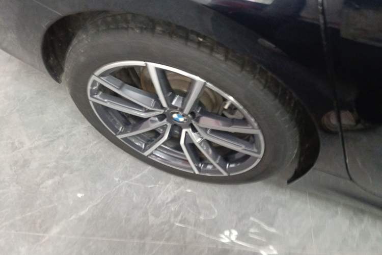 Used BMW 3 Series 2024 325Li M Sport Package Right Rear Wheel Hub