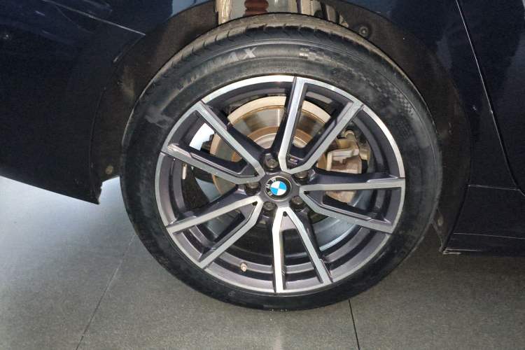 Used BMW 3 Series 2024 325Li M Sport Package Right Rear Wheel Hub