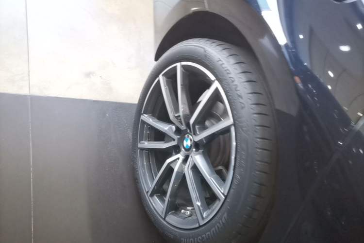 Used BMW 3 Series 2024 320Li M Sport Package Right Rear Wheel Hub