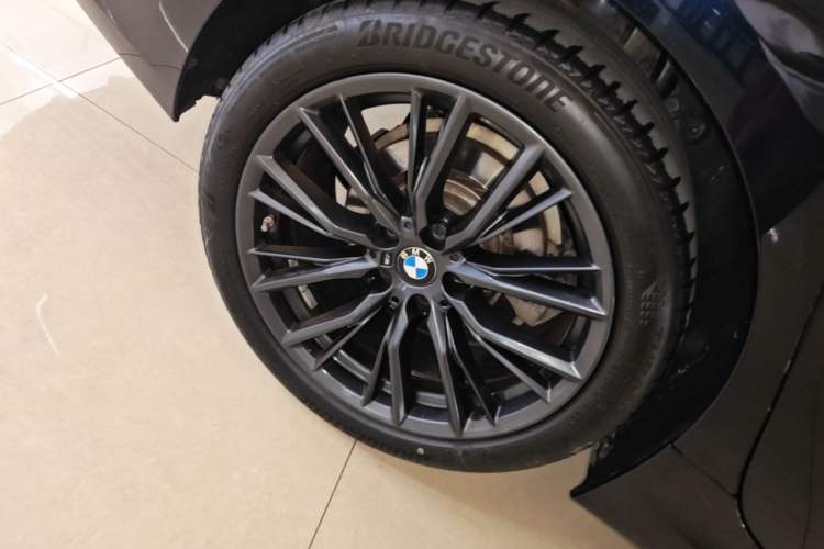 Used BMW 3 Series 2024 325Li M Sport Night Edition Package Right Rear Wheel Hub