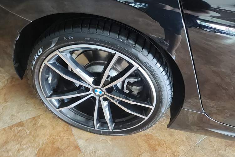 Used BMW 3 Series 2024 330Li M Sport Night Edition Package Right Rear Wheel Hub