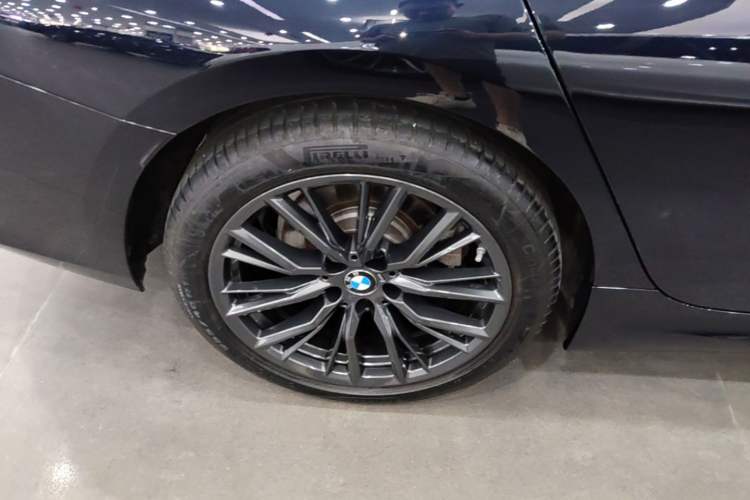 Used BMW 3 Series 2024 325Li M Sport Night Edition Package Right Rear Wheel Hub