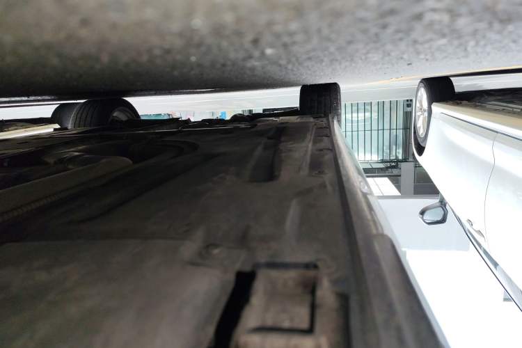 Used BMW 3 Series 2024 330i M Sport Night Edition Package Right Side Sill
