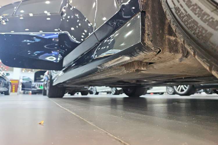 Used BMW 3 Series 2024 325Li M Sport Night Edition Package Right Side Sill