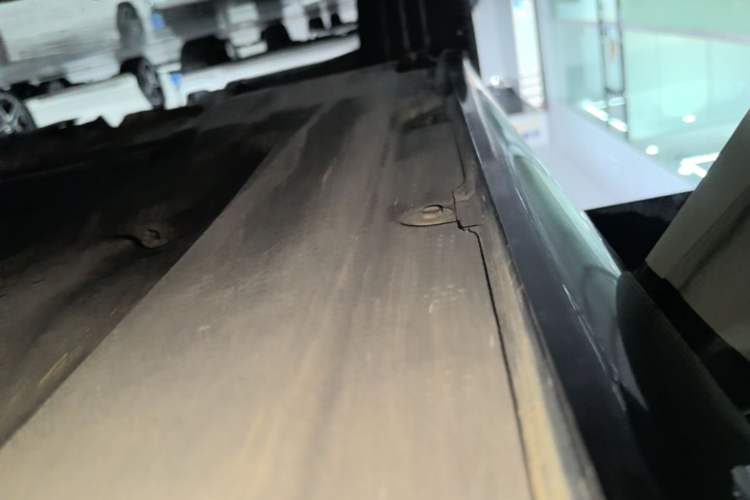 Used BMW 3 Series 2024 325i M Sport Package Right Side Sill