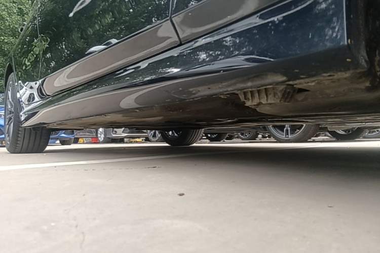 Used BMW 3 Series 2024 325i M Sport Night Edition Package Right Side Sill