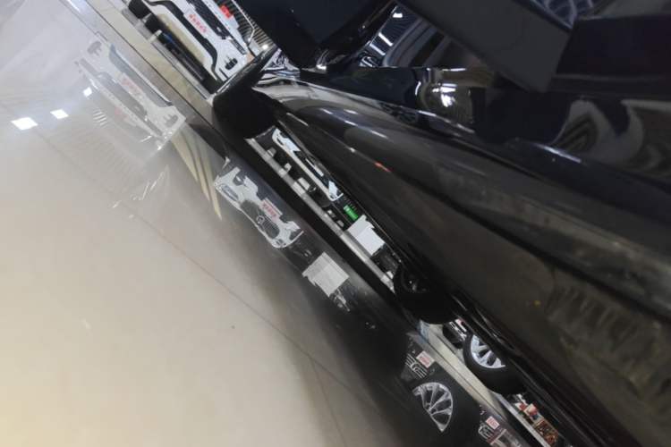 Used BMW 3 Series 2024 325i M Sport Night Edition Package Right Side Sill