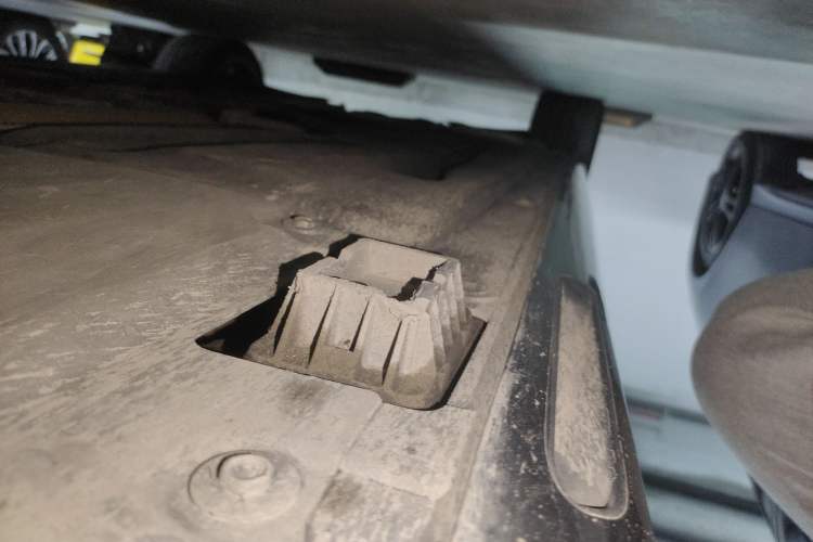 Used BMW 3 Series 2024 325Li M Sport Night Edition Package Right Side Sill